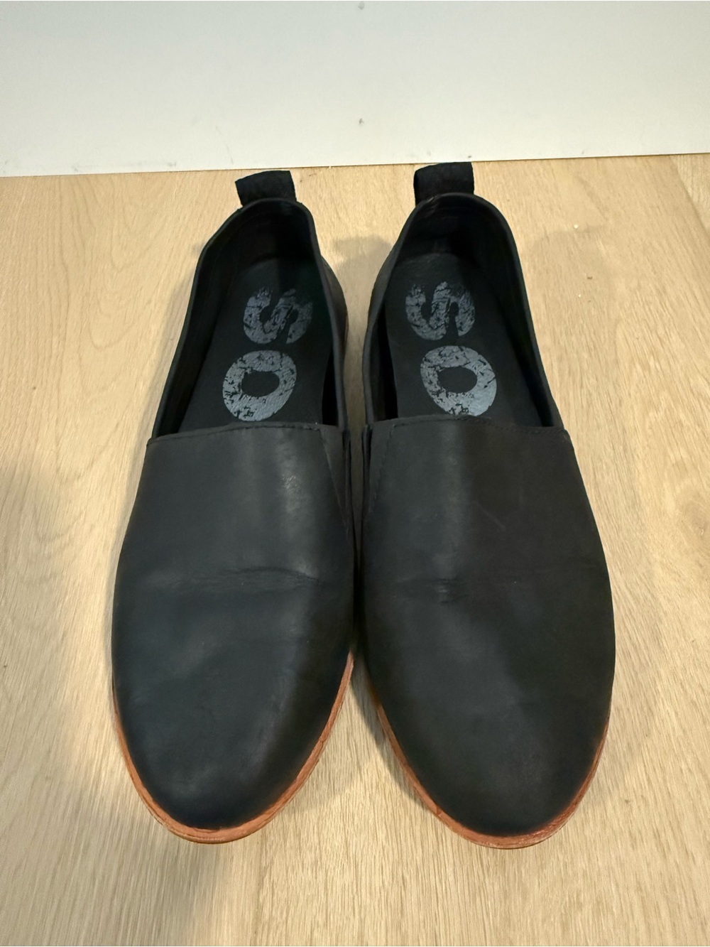 Sorel Black Leather Slip-On Loafers | Minimalist Comfort Flats | Size 8